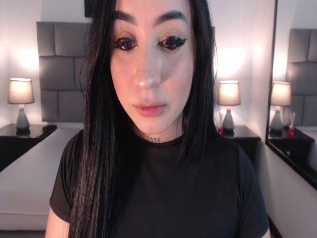 Live sex webcam photo for Kailyn_ #269628648