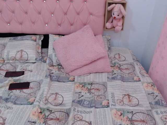 Live sex webcam photo for afroditax1 #269613844