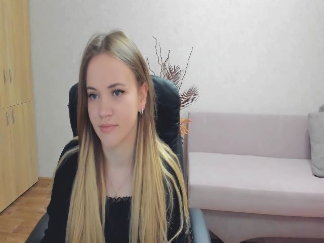 Live sex webcam photo for EllaAntares #269616632