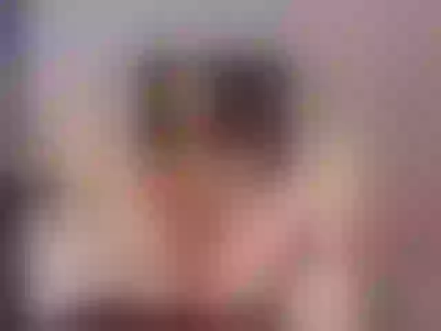 Live sex webcam photo for SophieSaenz #269627730