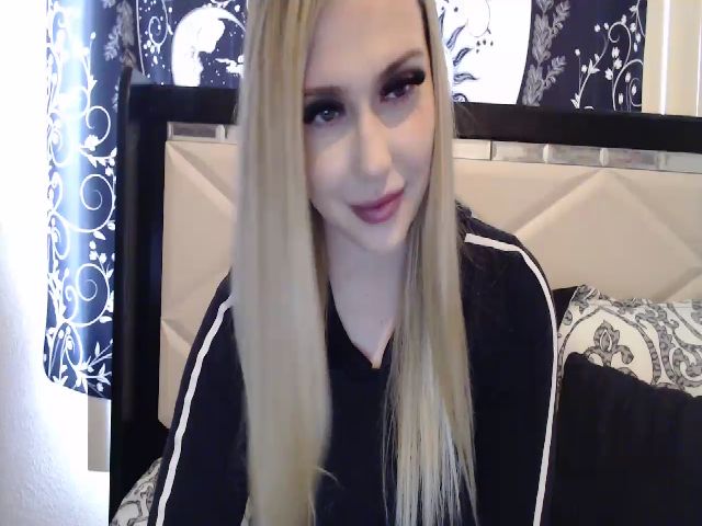 Live sex webcam photo for AshleyMarina #269629513