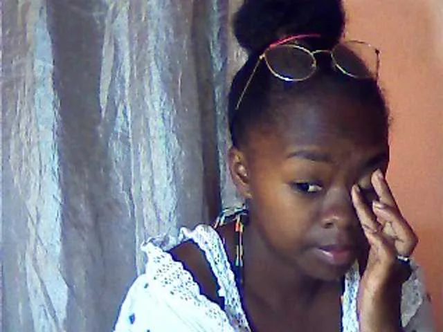 Live sex webcam photo for Errah #269618410