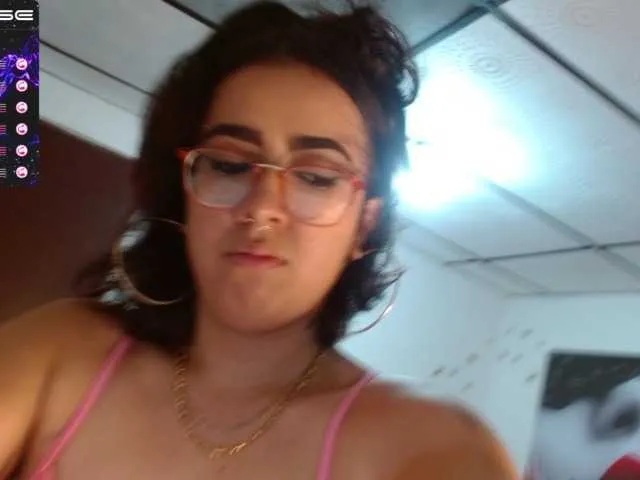 Live sex webcam photo for adhara4 #269614002