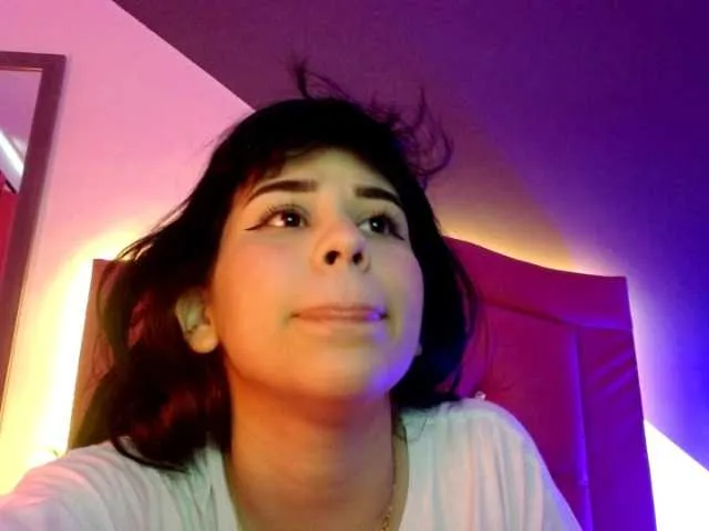 Live sex webcam photo for rousy-rhoades #269618505