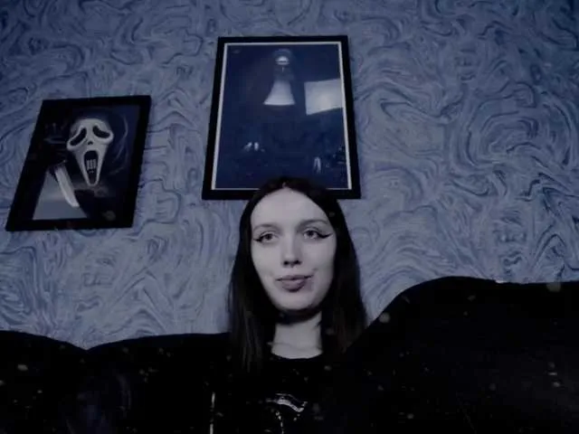 Live sex webcam photo for EllaDark #269622568