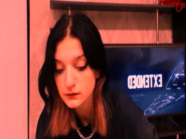 Live sex webcam photo for MoraCos #269628913