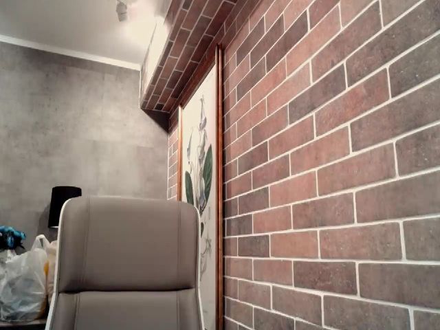 Live sex webcam photo for SummerPreston #269618966