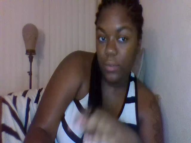 Live sex webcam photo for Bigbootibambi #269619625
