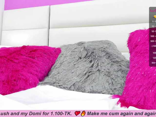 Live sex webcam photo for Enchanttress #269612770