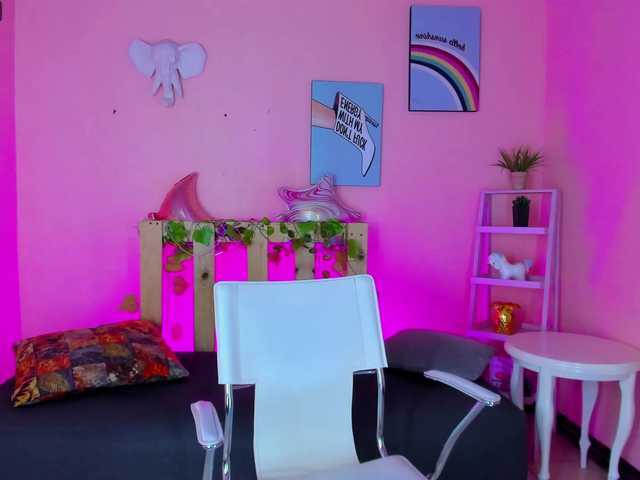 Live sex webcam photo for brernda-sex #269622066