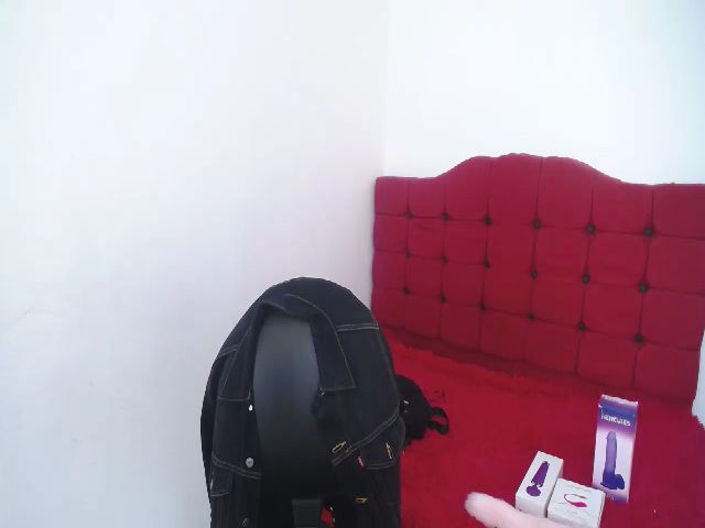 Live sex webcam photo for Milliefox #269628438