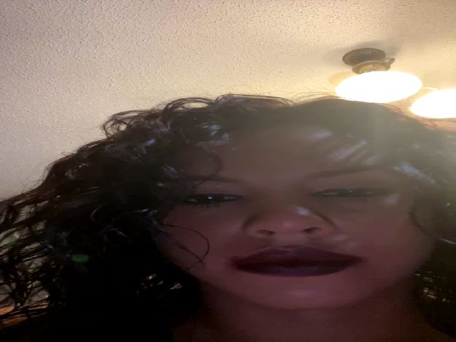 Live sex webcam photo for Carmendulce21 #269615574