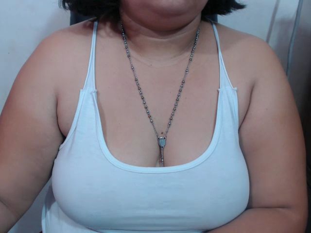 Live sex webcam photo for Sexycarolin22 #269628652