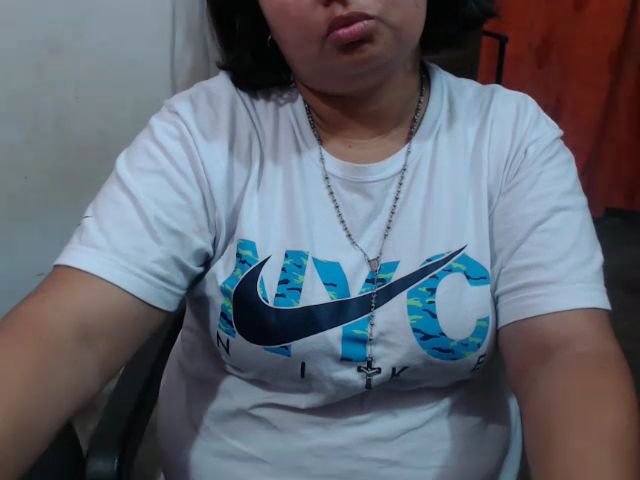 Live sex webcam photo for Sexycarolin22 #269629902