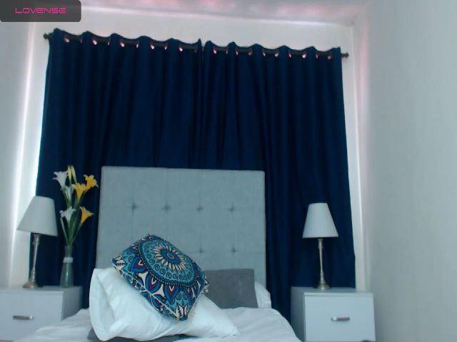 Live sex webcam photo for katymss #269627788