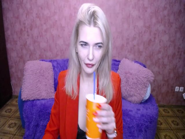 Live sex webcam photo for SexyMilfa #269614235