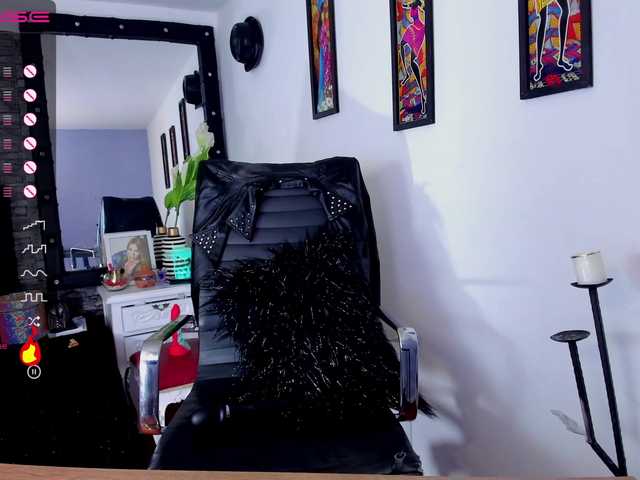 Live sex webcam photo for AndreMistress #269612660