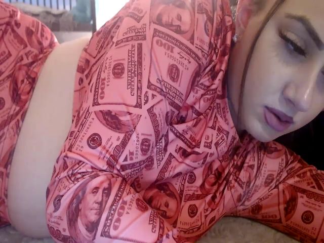 Live sex webcam photo for Noellebella #269629873