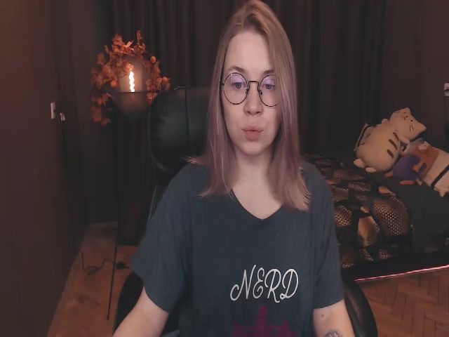 Live sex webcam photo for Wild_F0x #269616903