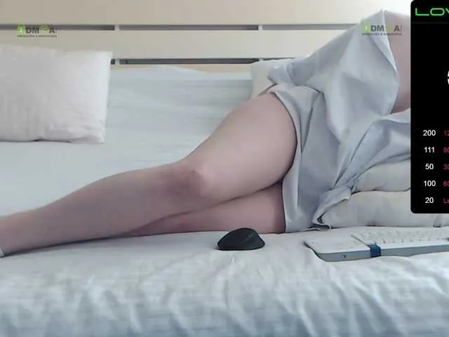 Live sex webcam photo for volturi66- #269635500