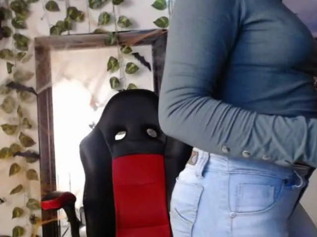 Live sex webcam photo for angeldarks #269636360