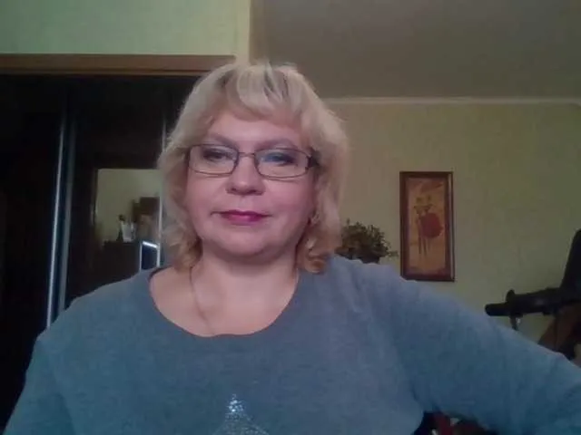 Live sex webcam photo for LOLA88888 #269639109