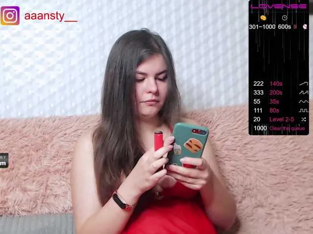 Live sex webcam photo for playboycr #269635367