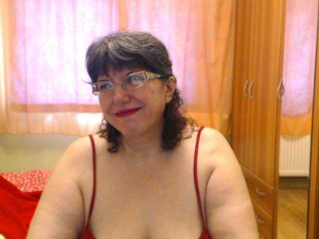 Live sex webcam photo for HugeTitsXXX #269635934