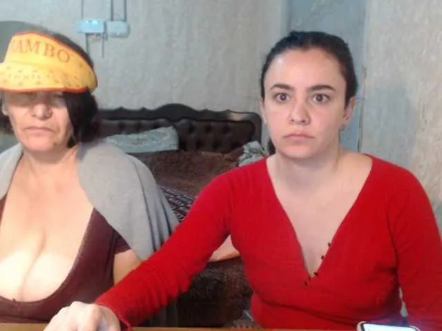 Live sex webcam photo for Katernia48 #269638661
