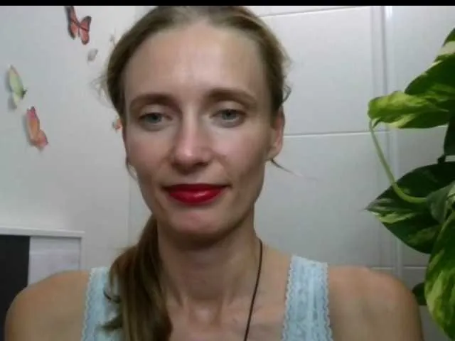 Live sex webcam photo for CelesteKissab #269643097
