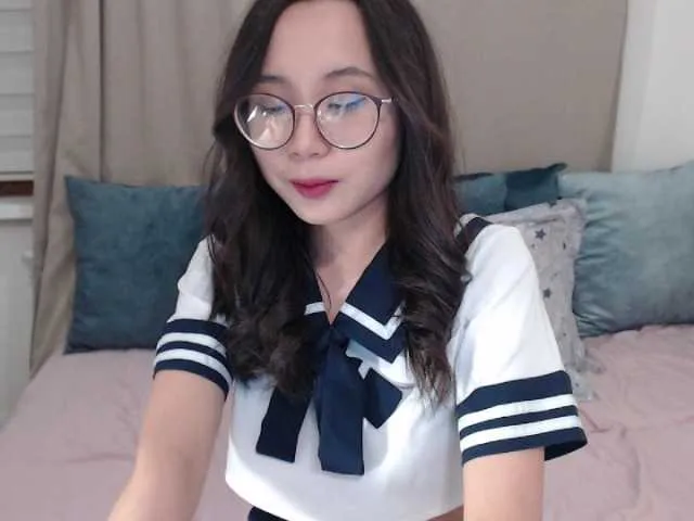 Live sex webcam photo for JinaAe #287989473