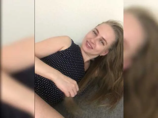 Live sex webcam photo for -Jolly- #269631106
