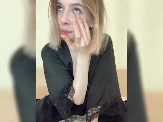 Live sex webcam photo for soft-lil-girl #269631188