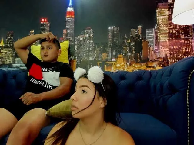 Live sex webcam photo for Roger1Juliet #269631519