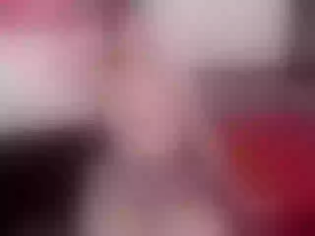 Live sex webcam photo for lilypoons #269636332