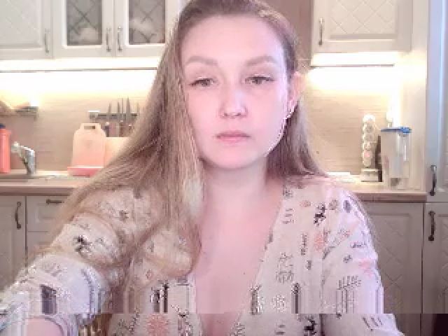 Live sex webcam photo for JaneGrey111 #269639820