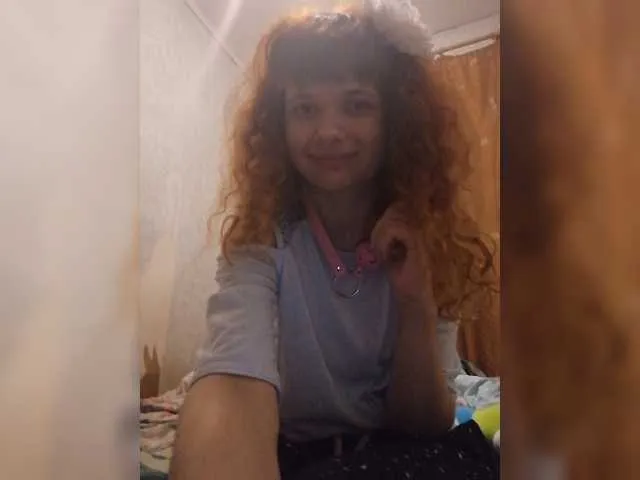 Live sex webcam photo for LesyaSweet #269631609