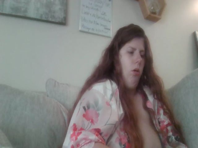 Live sex webcam photo for NotUrBabyMoms #269640369