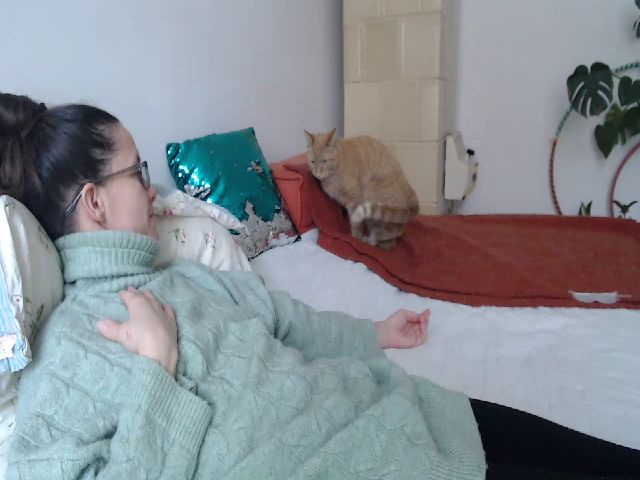 Live sex webcam photo for PetitePinkie #269639487