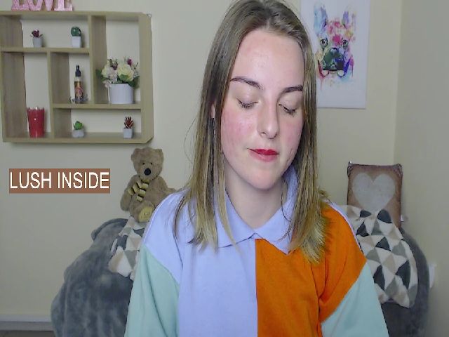 Live sex webcam photo for AmmRay #269641407