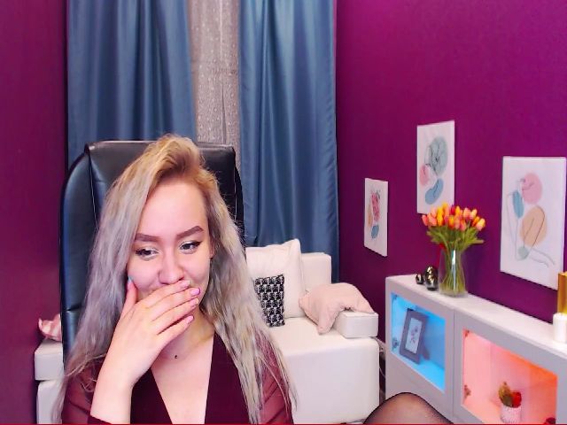 Live sex webcam photo for Kara_Smith #269632947