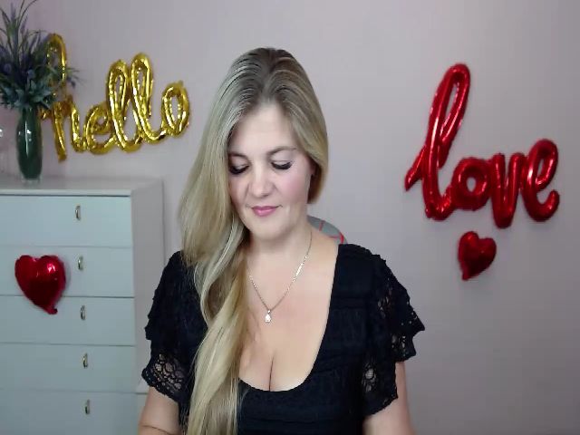 Live sex webcam photo for Next_ToMe #269644375
