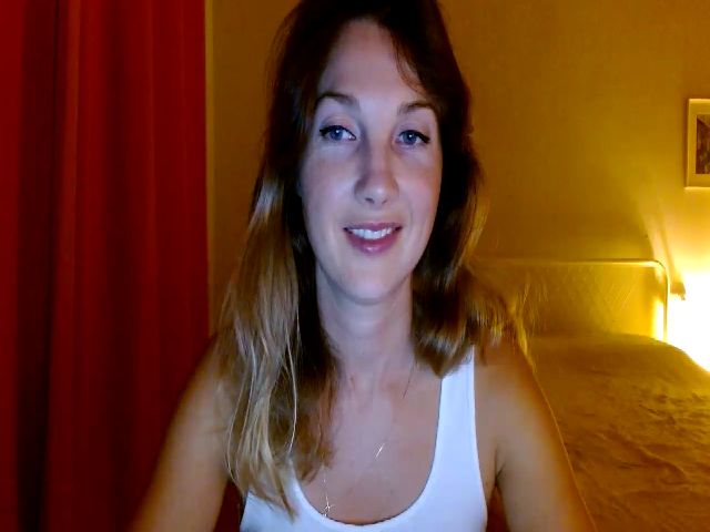 Live sex webcam photo for HappyAlise #269644418