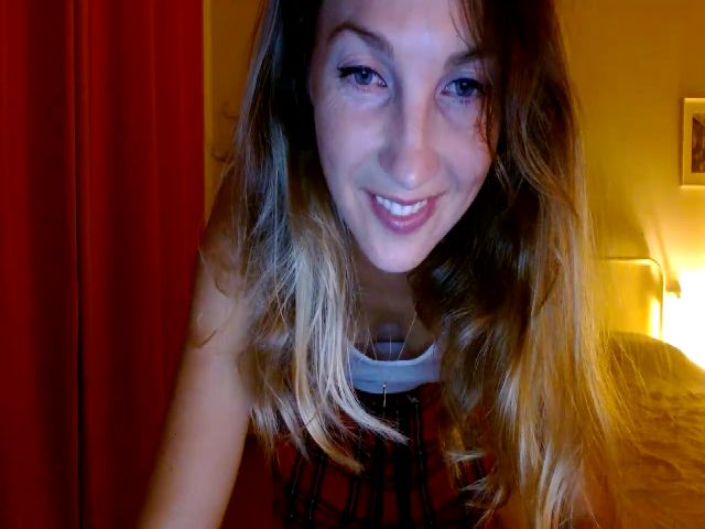 Live sex webcam photo for HappyAlise #269644813