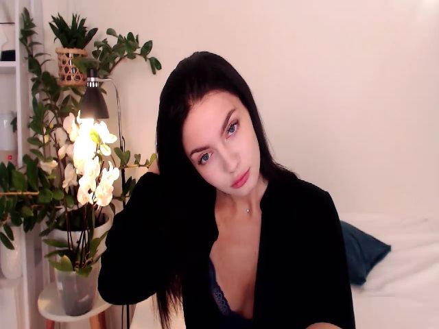 Live sex webcam photo for HarleyQX #269634452