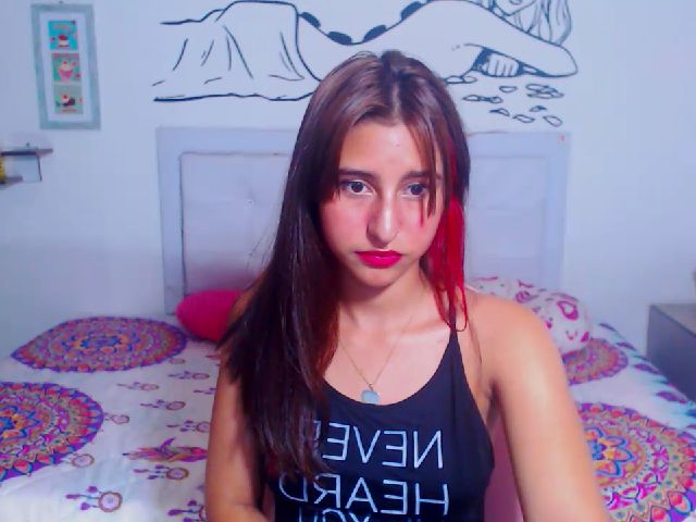 Live sex webcam photo for violeta09 #269633859