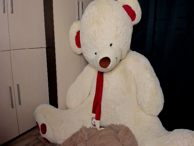 Live sex webcam photo for Viktoriforbs #269634776