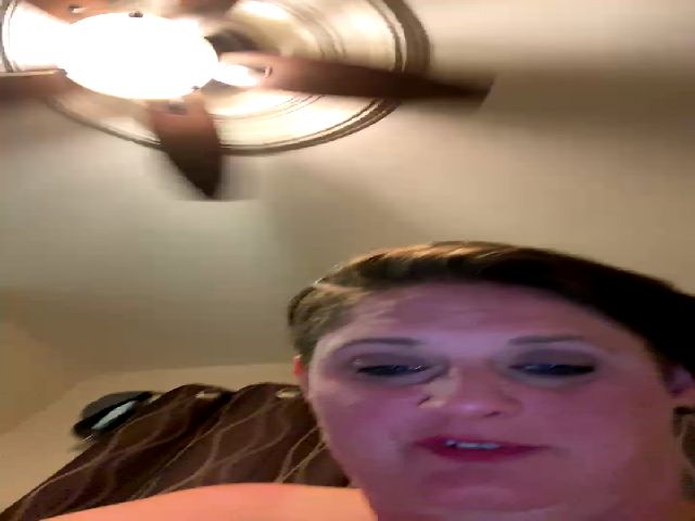 Live sex webcam photo for babyblu73 #269636961