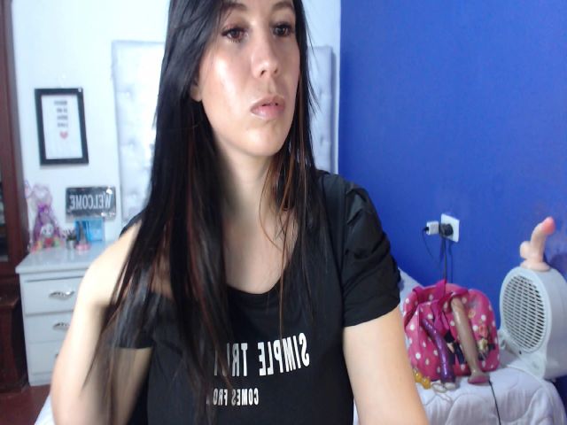 Live sex webcam photo for Melisasexy_18 #269634363