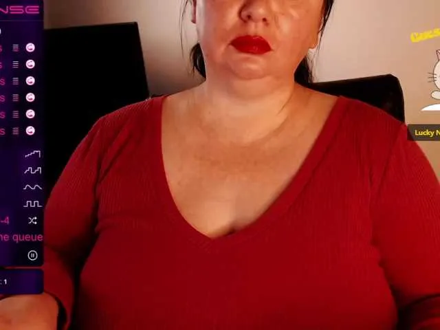 Live sex webcam photo for YouDLove #269631392